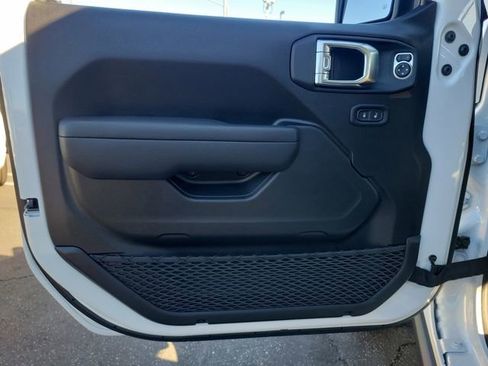 New 2026 Jeep Wrangler Willys AWD/4WD image 17