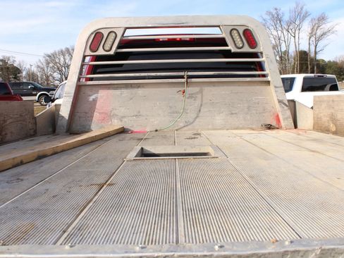 Used 2016 RAM 3500 Tradesman w/ Chrome Appearance Group image 11