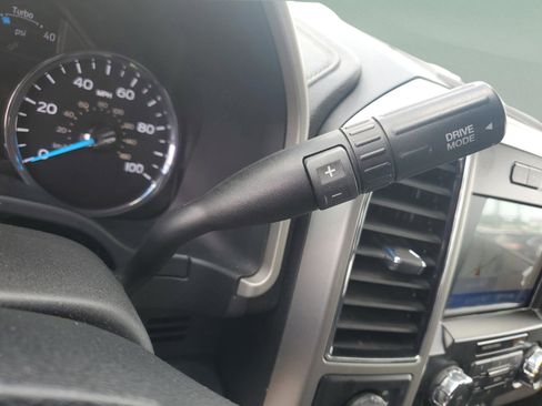 Used 2021 Ford F250 Lariat w/ Lariat Value Package image 10