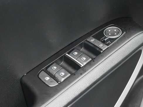 Used 2023 Kia Soul S FWD image 14