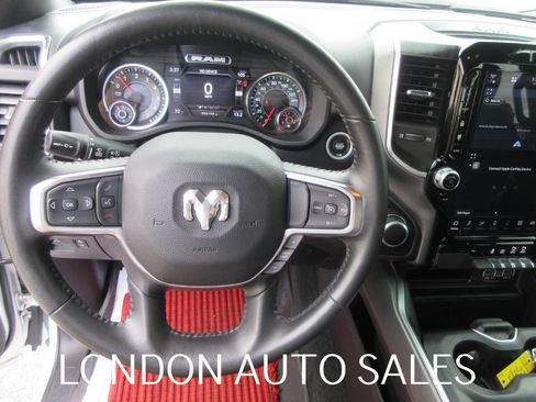 Used 2024 RAM 1500 Big Horn AWD/4WD image 11