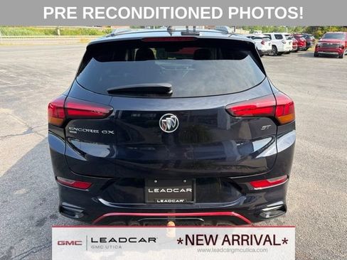 Used 2021 Buick Encore GX Select w/ LPO, Active Lifestyle Package AWD/4WD image 4