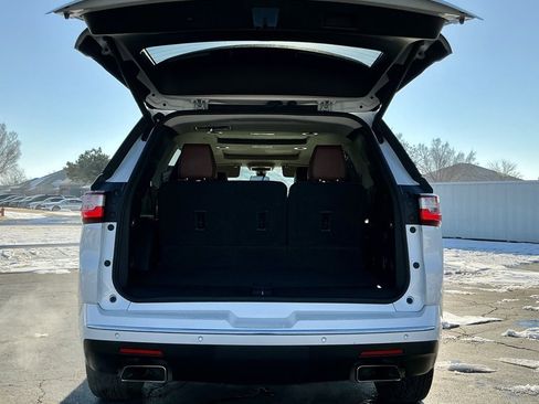 Used 2019 Chevrolet Traverse High Country image 17