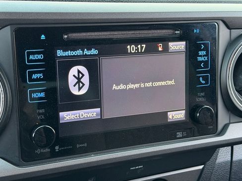 Used 2019 Toyota Tacoma TRD Off-Road AWD/4WD image 27