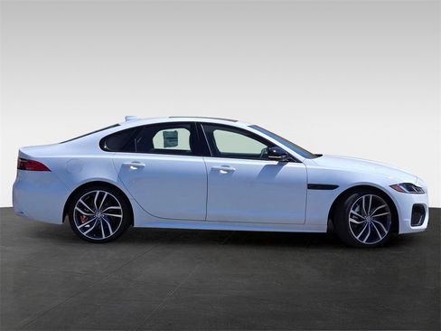 New 2024 Jaguar XF R-Dynamic SE image 3