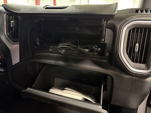 Used 2020 GMC Sierra 1500 Elevation w/ Elevation Value Package AWD/4WD image 18