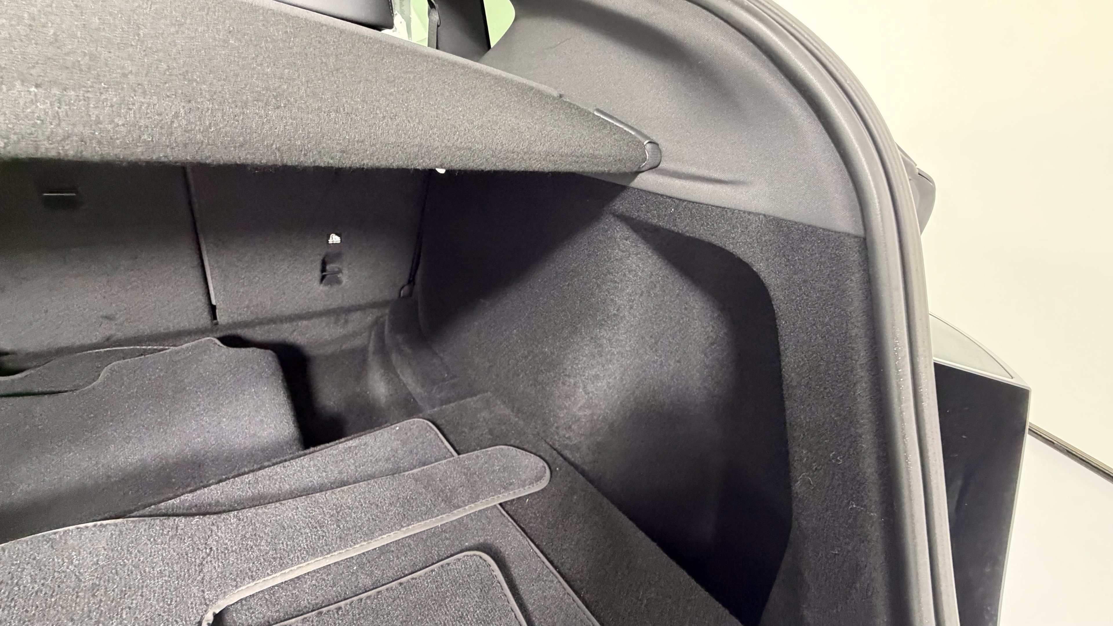 Used 2026 Tesla Model Y Long Range RWD image 32