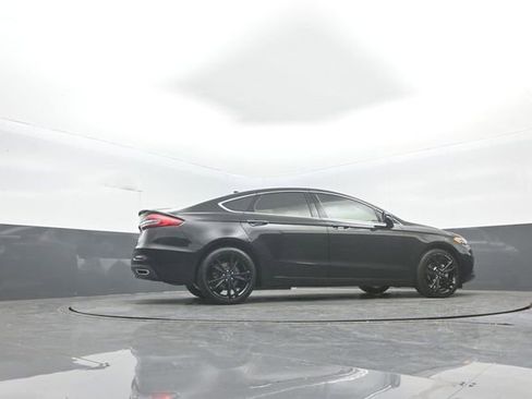 Certified 2020 Ford Fusion Titanium image 31
