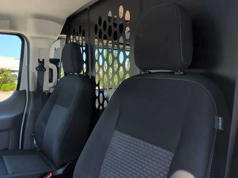 Certified 2025 Ford Transit 250 Low Roof w/ Exterior Upgrade Package RWD image 9