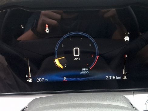 Used 2024 Chevrolet Trax LT w/ Driver Confidence Package FWD image 20