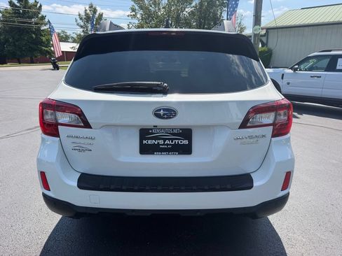 Used 2017 Subaru Outback 2.5i Limited AWD/4WD image 6