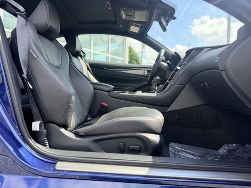 Used 2019 INFINITI Q60 3.0t Luxe w/ Essential Package AWD/4WD image 15