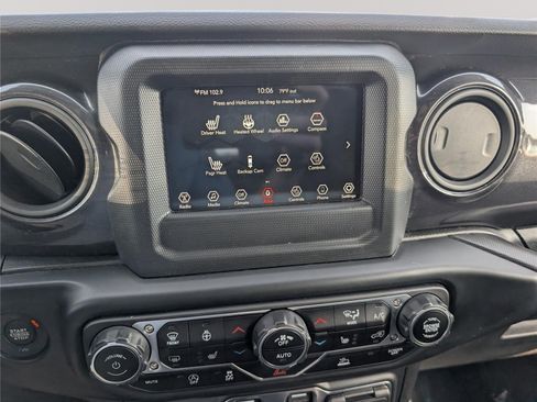 Used 2022 Jeep Wrangler Unlimited Sport AWD/4WD image 26