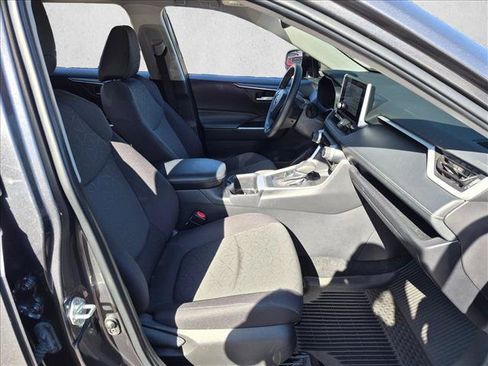 Used 2024 Toyota RAV4 XLE w/ Convenience Package FWD image 19