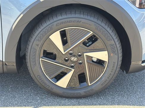 New 2026 Hyundai Ioniq 5 SEL image 12