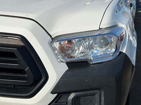 Used 2022 Toyota Tacoma SR RWD image 11