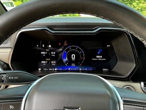 Used 2025 Chevrolet Colorado ZR2 w/ Technology Package AWD/4WD image 16