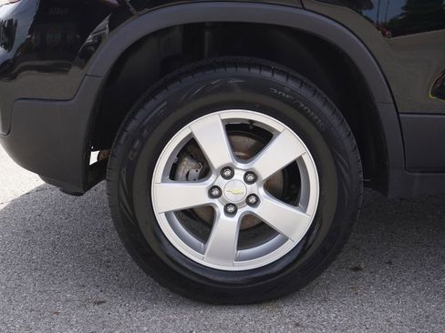 Used 2020 Chevrolet Trax LS w/ Tint and Cruise Package AWD/4WD image 12