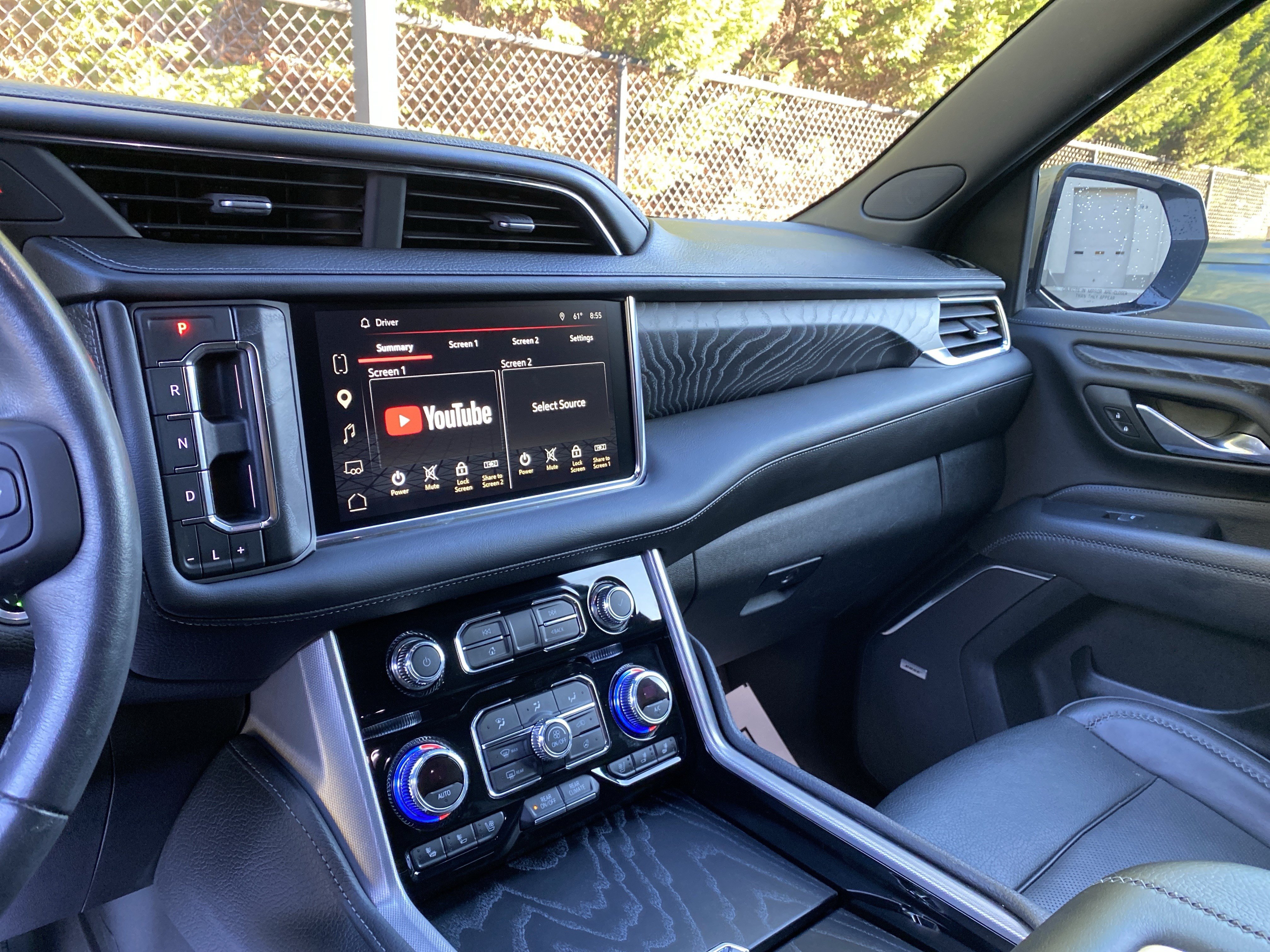 Used 2023 GMC Yukon Denali w/ Advanced Technology Package AWD/4WD image 21