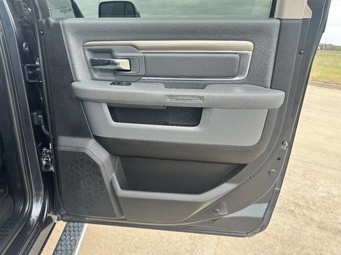 Used 2017 RAM 2500 SLT w/ Off Road Package image 30