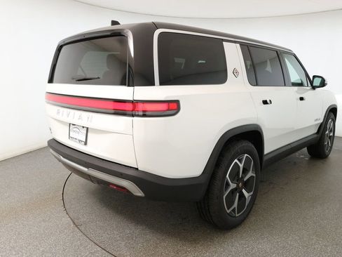 Used 2024 Rivian R1S Adventure image 4