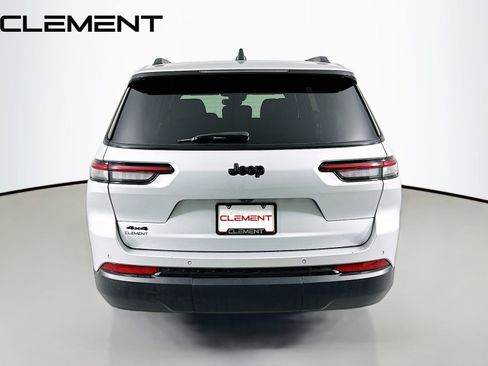 Used 2024 Jeep Grand Cherokee L Laredo image 7