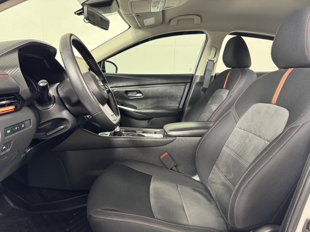 Used 2024 Nissan Sentra SR w/ Trunk Package FWD image 12