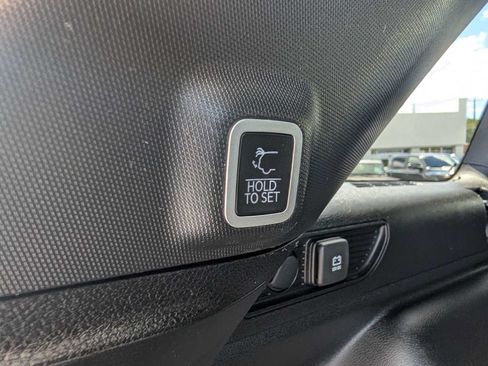 Used 2023 Jeep Grand Cherokee Altitude AWD/4WD image 30