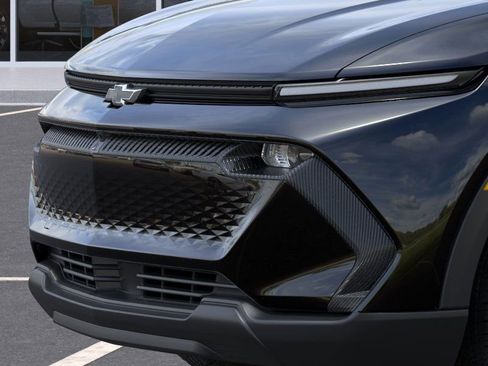 New 2026 Chevrolet Equinox EV LT image 13