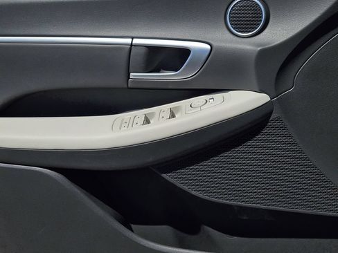 Used 2025 Hyundai Sonata SEL FWD image 17
