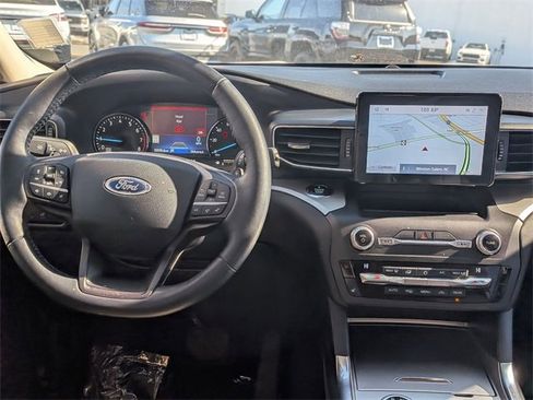 Used 2020 Ford Explorer XLT w/ Equipment Group 202A image 30