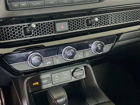 Used 2025 Honda Civic Sport image 23