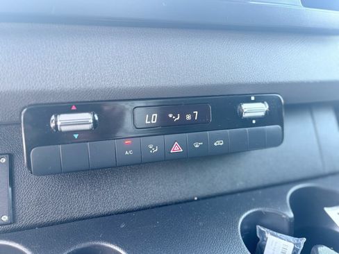 Used 2019 Mercedes-Benz Sprinter 1500 image 30
