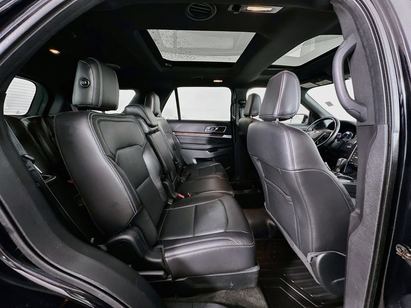 Used 2018 Ford Explorer Limited AWD/4WD image 31