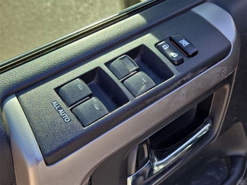 Used 2018 Toyota 4Runner Limited image 15