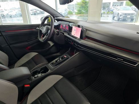 Used 2022 Volkswagen GTI Autobahn image 45