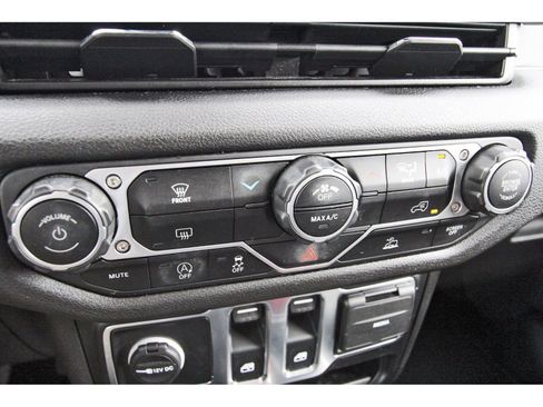 Used 2024 Jeep Wrangler Sport AWD/4WD image 26