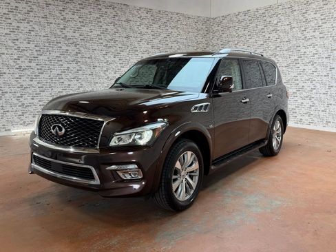 Used 2017 INFINITI QX80 2WD w/ Driver Assistance Package image 3