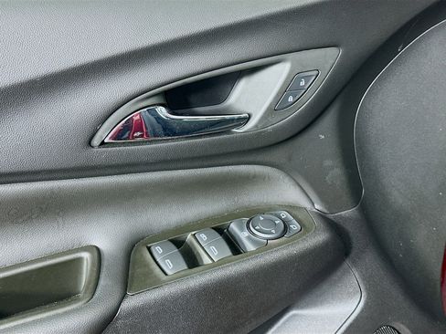 Used 2024 Chevrolet Equinox LT image 15
