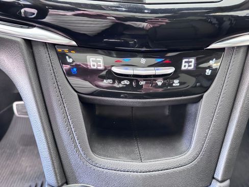 Certified 2025 Cadillac XT6 Sport AWD/4WD image 23