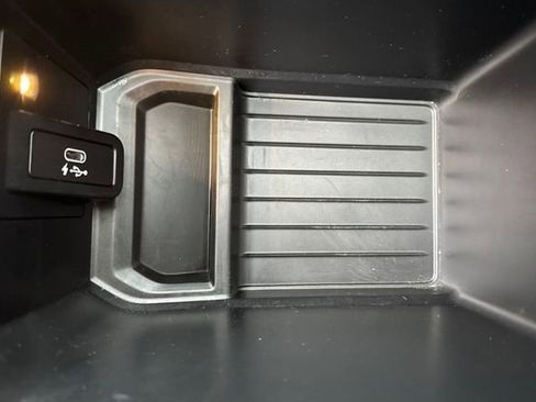 Used 2022 BMW X3 M40i w/ Premium Package image 33