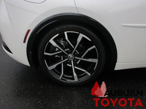 Certified 2024 Toyota Prius Prime image 4