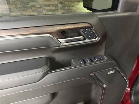 Used 2024 GMC Sierra 1500 SLT w/ SLT Premium Plus Package AWD/4WD image 10