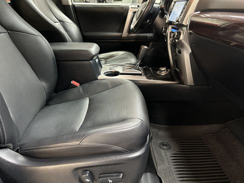 Used 2023 Toyota 4Runner Limited AWD/4WD image 35