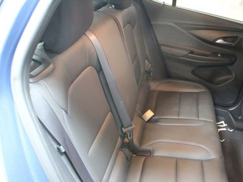 Used 2024 Buick Envista Sport Touring w/ Experience Buick Package FWD image 9
