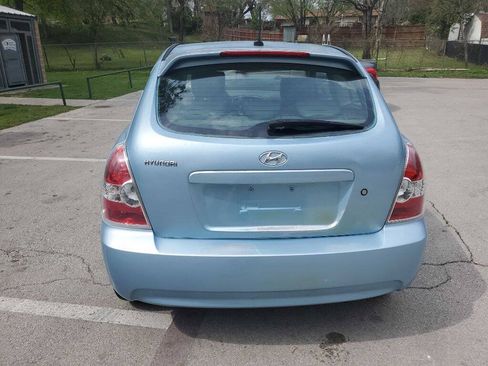 Used 2010 Hyundai Accent GS w/ Premium Pkg 3 FWD image 5