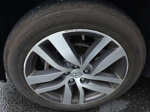 Used 2017 Honda Pilot Touring image 7