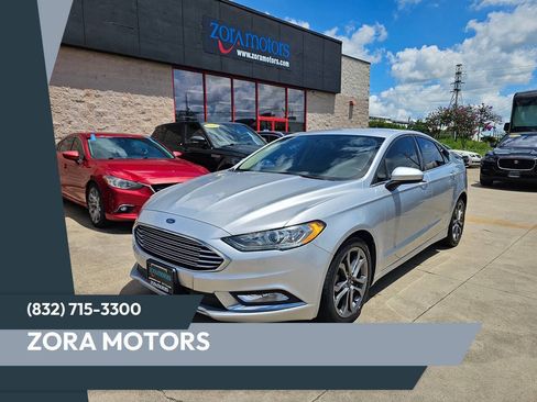 Used 2017 Ford Fusion SE w/ Equipment Group 201A FWD image 1