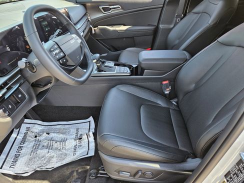 New 2026 Kia Sportage EX FWD image 7