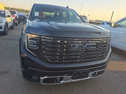 Used 2025 GMC Sierra 1500 Denali Ultimate AWD/4WD image 2